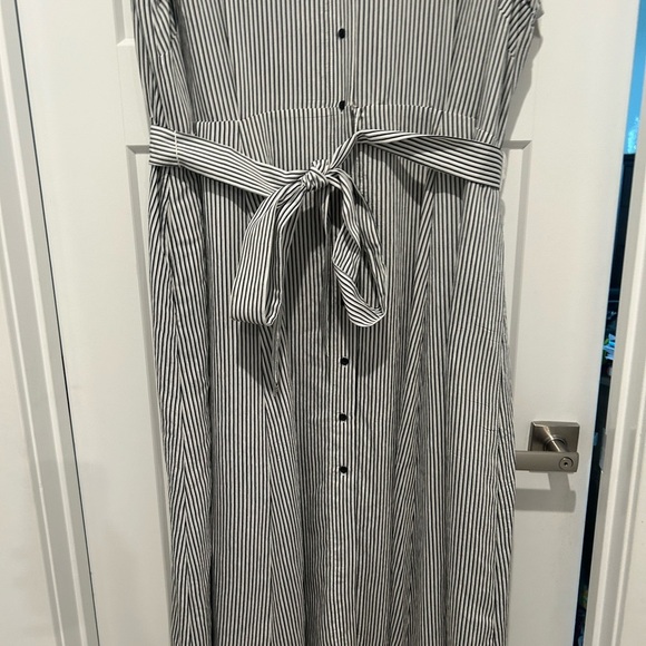 NWT Calvin Klein Women’s Plus Size 24 Striped Button Sleeveless Dress - Picture 3 of 13